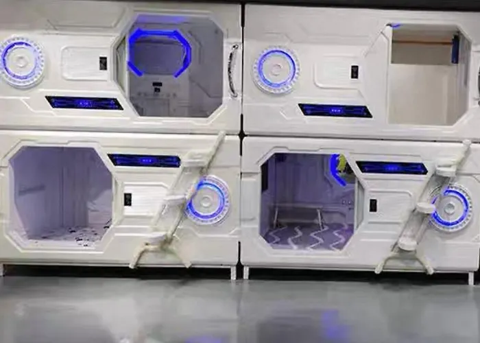 Belgrade Airport Space Capsule Beds *