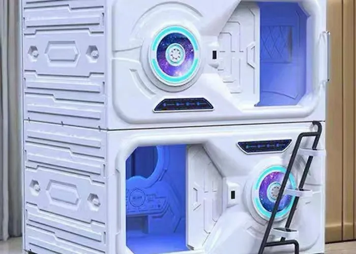 Belgrade Airport Space Capsule Beds Hostel *