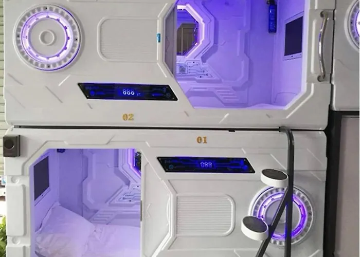 Hostel Belgrade Airport Space Capsule Beds *